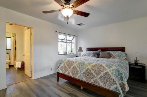 16463 Pine Knoll Rd, Grass Valley CA  95945-8433 exterior