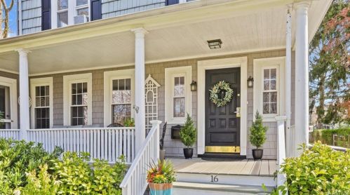 16 Parkview Ave, New Rochelle, NY 10805-1907