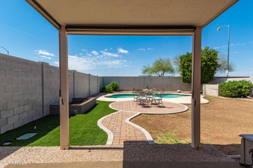 9072 80 Ln, Peoria AZ 85382-4417 exterior