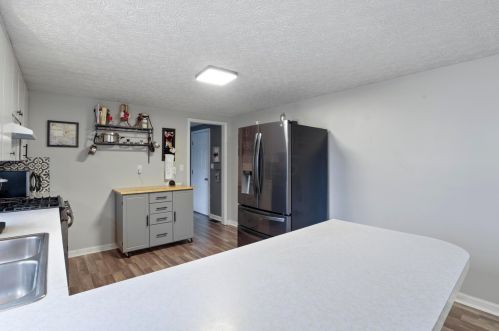 300 Cooper St, Mount Vernon OH  43050-1604 exterior