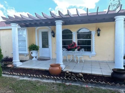 3924 Rose Ave, Naples, FL 34112-6772