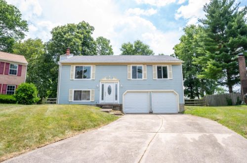 54 Falcon Cir, Amelia, OH 45102-2102