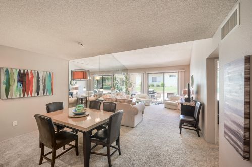 4 Tortosa Dr, Rancho Mirage CA  92270-4751 exterior