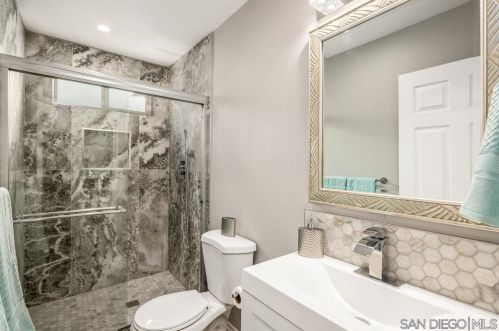 1333 Nashville St, San Diego CA 92110-3712 exterior