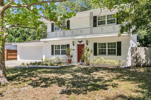 8477 14th St, Saint Petersburg, FL 33702-7956