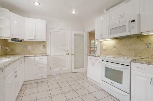 632 L St, Rio Linda CA  95673-3443 exterior