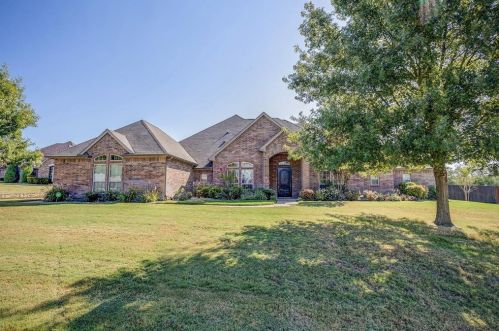 1209 Fox Hunt Trl, Weatherford, TX 76087-3120