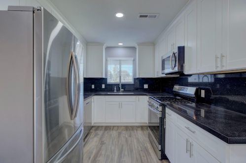 235 Cottonwood St, Woodland CA  95695-3612 exterior