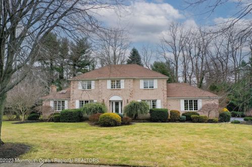 27 Laird Rd, Middletown, NJ 07748-3069
