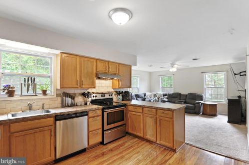 1211 Woodrow Ct, Dover DE  19904-2697 exterior