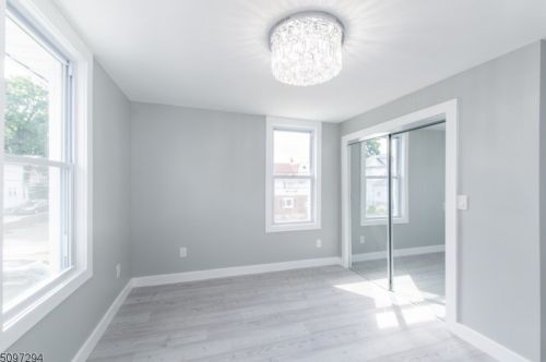 22 Harvard St, Nutley NJ  07110-3322 exterior