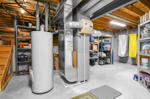 2815 Wynridge Dr, Darbydale OH  43123-8709 exterior