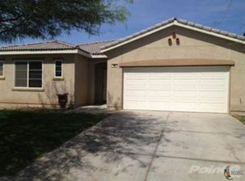 40 Robin St, Heber, CA 92249-9646