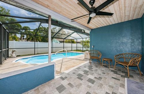 5604 102nd Ave, Pinellas Park FL  33782-3306 exterior