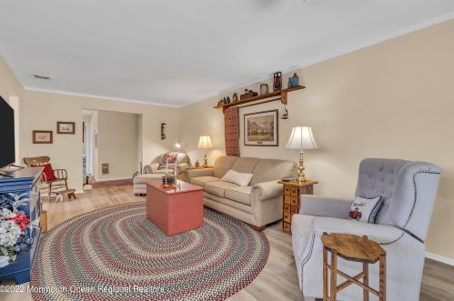 2 Campion Ct, Bricktown NJ  08724-1909 exterior