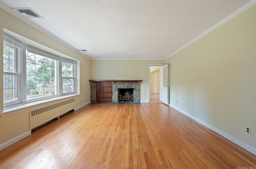 174 Atlantic Ave, Hawthorne NY  10532-1017 exterior