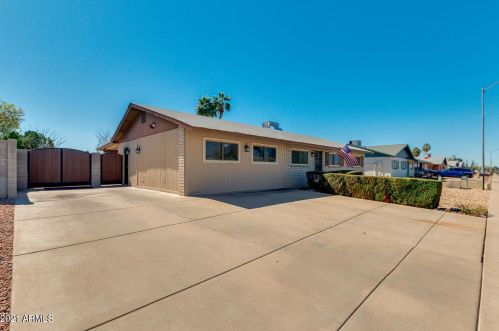 4741 Beverly Ln, Glendale, AZ 85306-2010