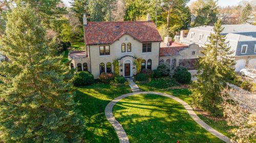 7206 3rd Ave, Kenosha, WI 53143-5561