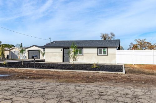3225 Whitmore Ave, Modesto CA  95358-6238 exterior
