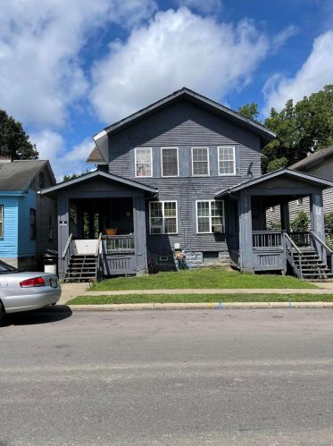 203 Luck Ave, Zanesville, OH 43701-4215