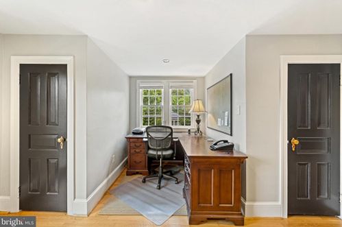 213 Loudoun St, Leesburg VA exterior