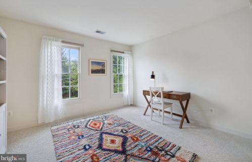 14829 Cox Creek Ct, Haymarket VA  20169-2626 exterior