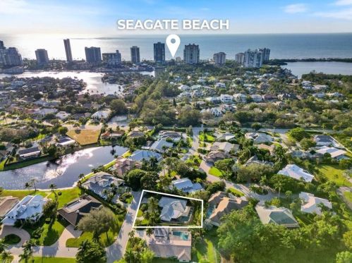 555 Whispering Pine Ln, Naples, FL 34103-2425
