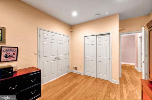 24 Chamber Ln, Columbus NJ  08022-2313 exterior