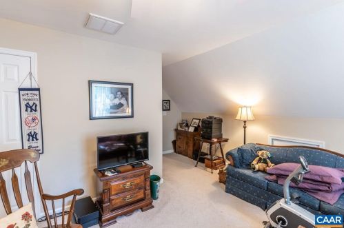 12 Seminole Trl, Bybee VA  22963-3157 exterior