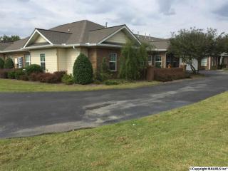 9 Valley Way Cir, Huntsville, AL 35802-2573