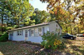26 Hutchinson Ln, Waynesboro, VA 22980-8937