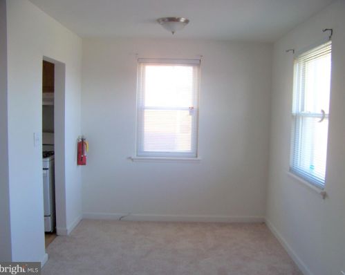 607 Hamilton St, Norristown PA 19401-4234 exterior