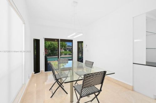 3051 35 St, Hollywood FL 33021-2627 exterior