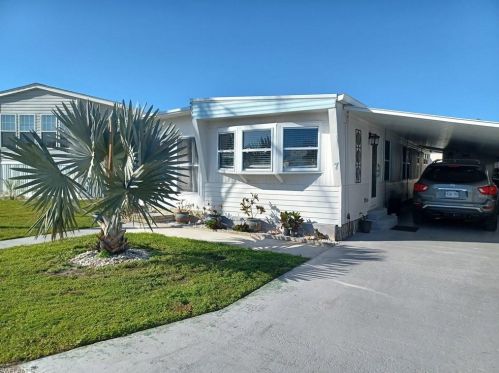7 Topaz Ln, Naples FL  34112-6268 exterior
