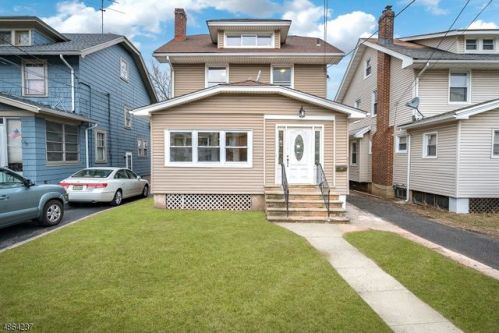 211 Nesbit Ter, Irvington, NJ 07111-2277