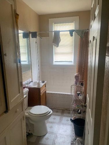 2012 Burleigh St, Milwaukee WI 53206-1704 exterior