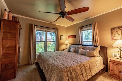 956 J St, Los Banos CA  93635-4321 exterior