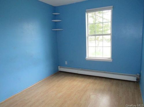 15 Capital Dr, Washingtonville NY  10992-1338 exterior