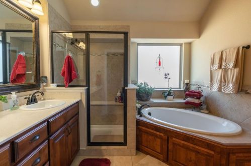 6905 Gamecock Dr, Greenville TX  75402-7720 exterior