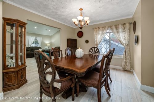 13 Pelican Dr, Berkeley Township NJ 08721-1654 exterior