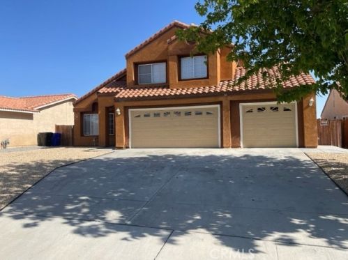 15010 San Miguel Dr, Victorville, CA 92394-2090