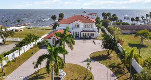 3415 Washington Ave, Titusville, FL 32780-5664