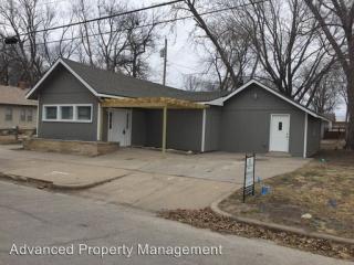 610 5th St, Manhattan KS  66502-5843 exterior
