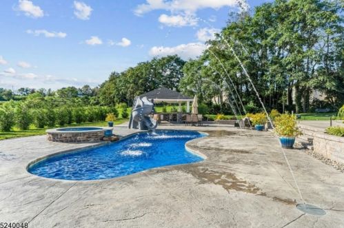 7 Flagstone Hill Rd, Wantage NJ  07461-2236 exterior