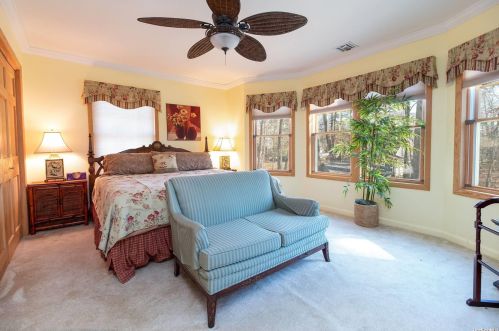 1520 Paradise Shores Rd, Southold NY  11971-4043 exterior