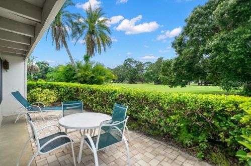 100 Lisa Ln, Oldsmar FL  34677-2369 exterior