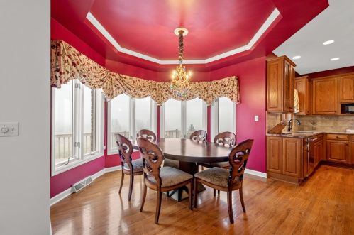 1018 Old Orchard Dr, Gibsonia PA  15044-6080 exterior