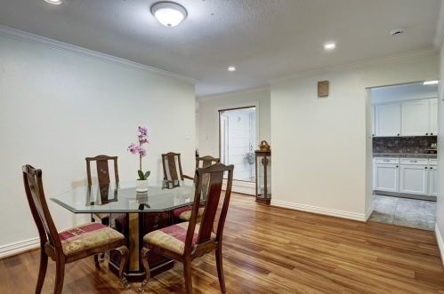 5716 Innsbruck St, Bellaire, TX 77401-3110