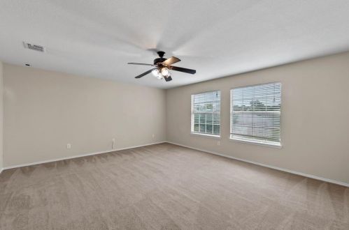 1612 Marble Cove Ln, Denton TX  76210-5820 exterior