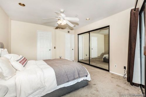 3802 Crown Pt Dr, San Diego CA 92109-6711 exterior